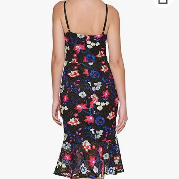 NWOT Guess Floral Flounce Dress - Picture 3 of 3